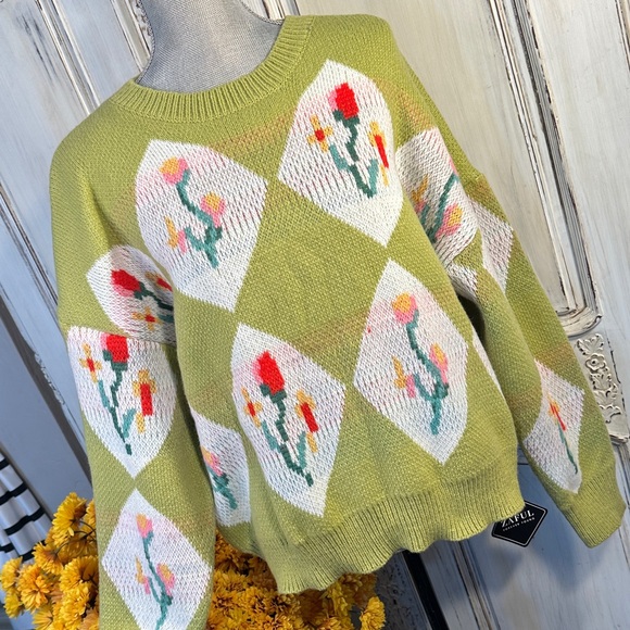 Zaful Lime Green Floral Argyle Crewneck Sweater - Picture 2 of 10